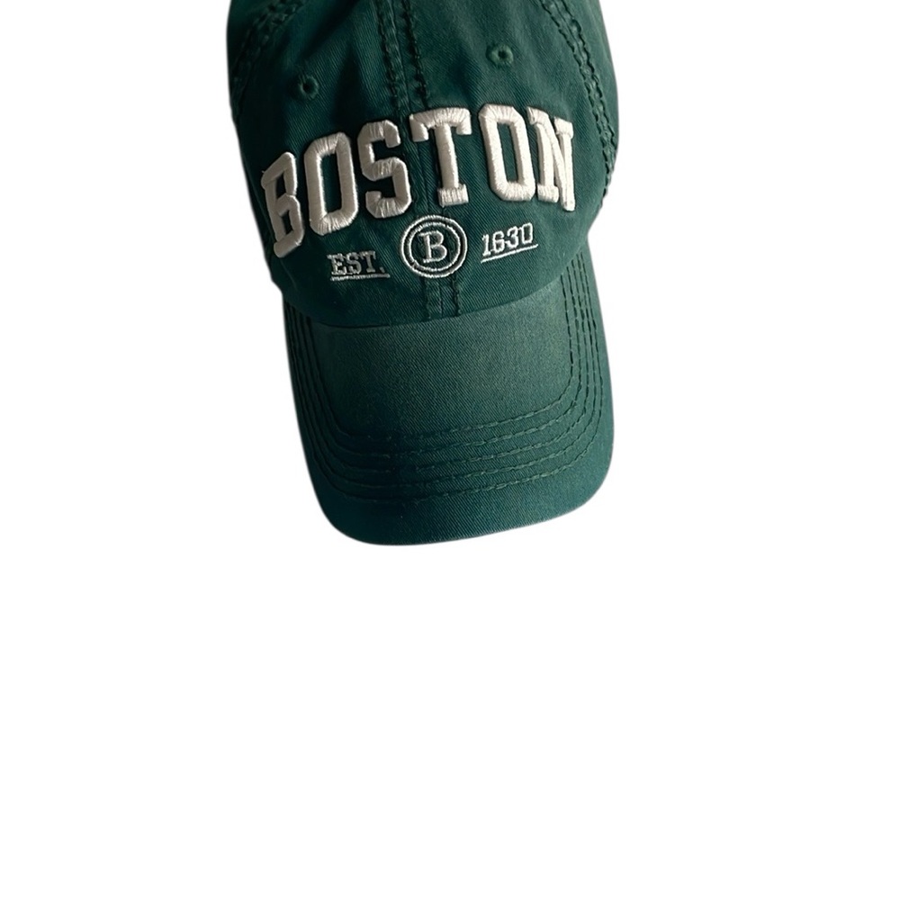 Robin Ruth Green and White Hat Accessories